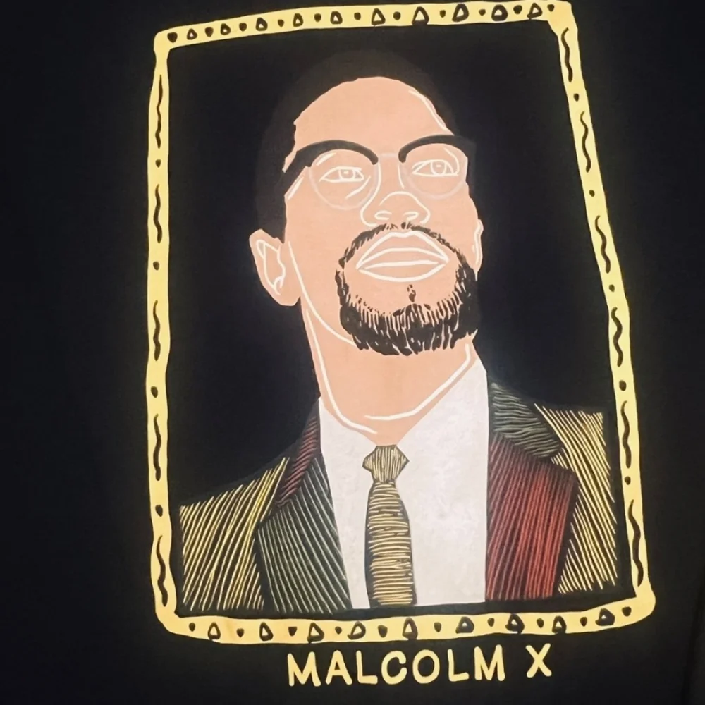 NWT Unisex Malcolm X Graphic Long Sleeve Shirt - Picture 3 of 4